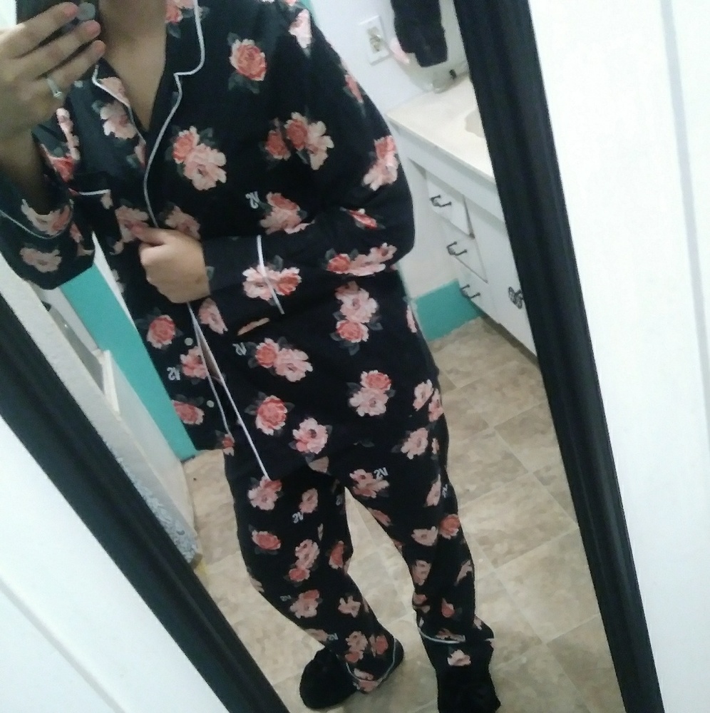 Victoria's Secret PJ set